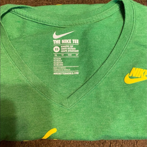 Nike - Picture 3 of 3